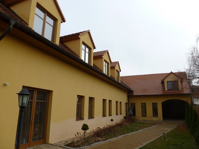 img00018.jpg