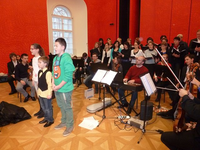 img00019.jpg