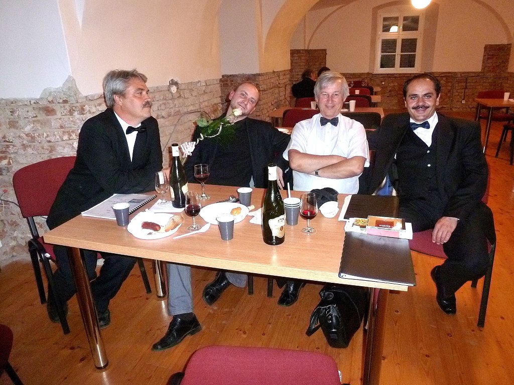 img00008.jpg